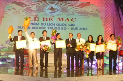 Año Nacional de Turismo Vietnam 2013 con el tema "Civilización del Río Rojo"